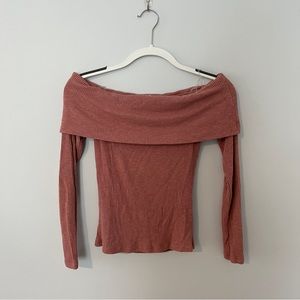 Off the shoulder long sleeve